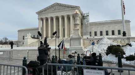 Press cameras in front of the Supreme Court